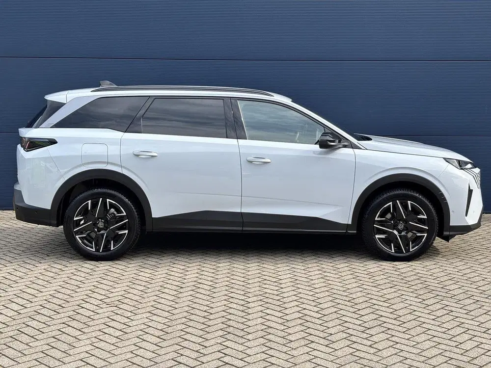 Peugeot 5008 1.2 Hybrid 136 Allure 7p uit 2025, foto 4