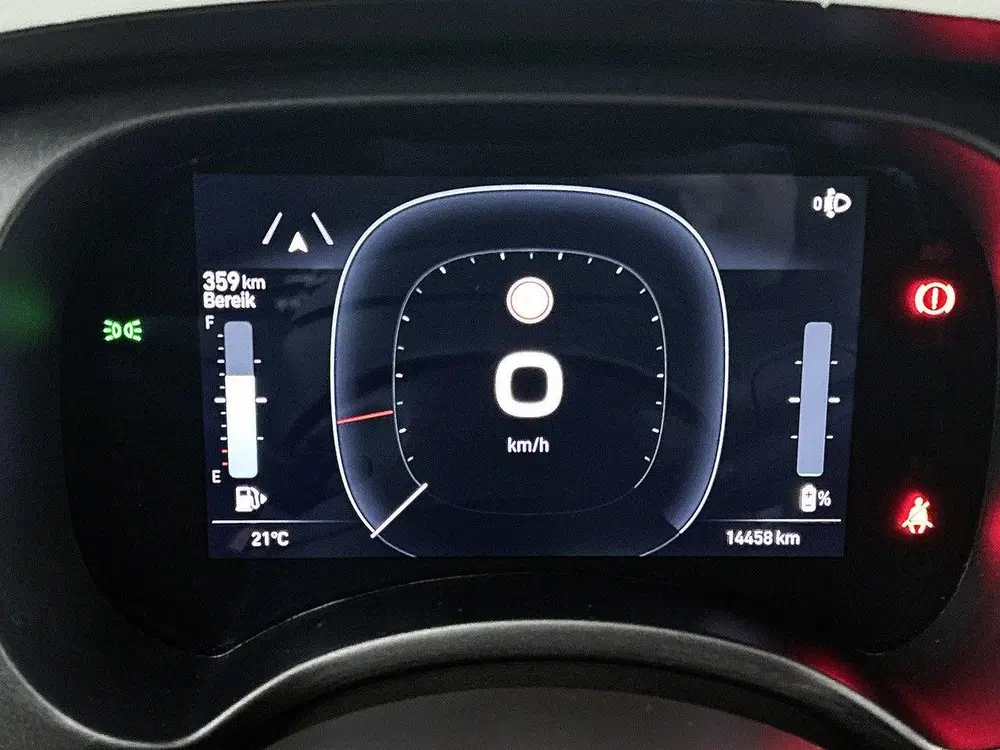 Fiat Panda 1.0 70pk Hybrid Cross uit 2025, foto 14