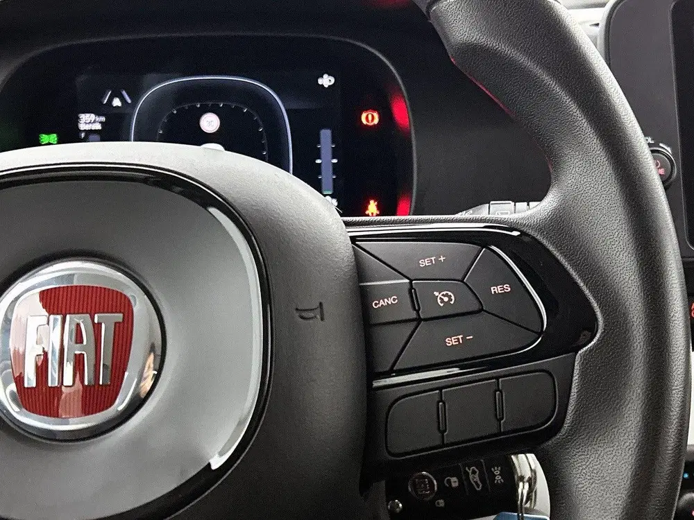 Fiat Panda 1.0 70pk Hybrid Cross uit 2025, foto 15
