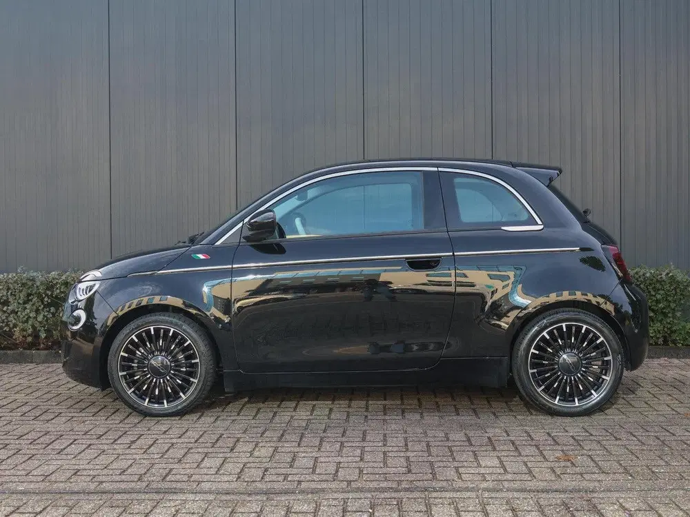 Fiat 500 E La Prima 42kWh uit 2022, foto 3