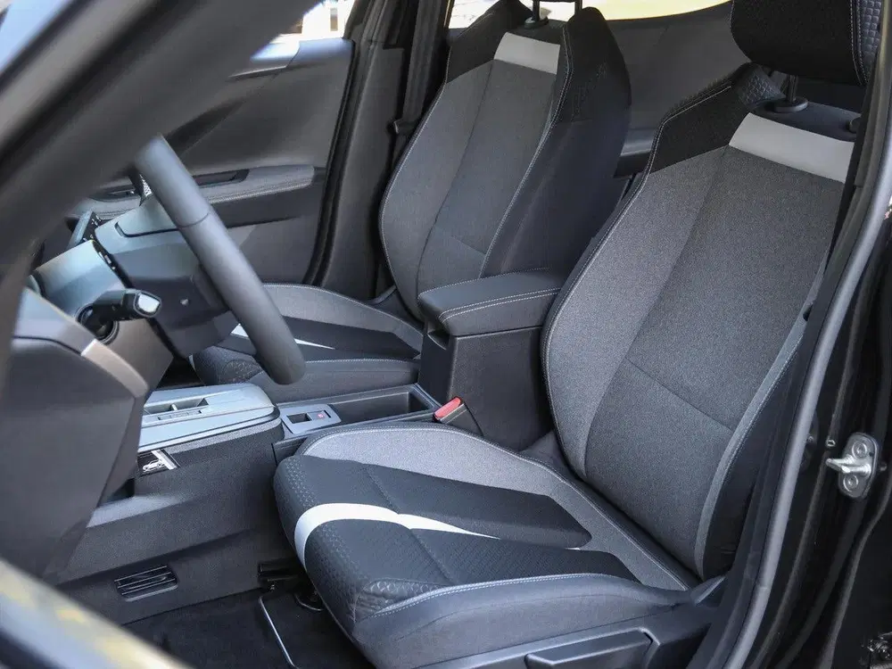 Opel Frontera Electric GS 54 kWh 113pk uit 2025, foto 11