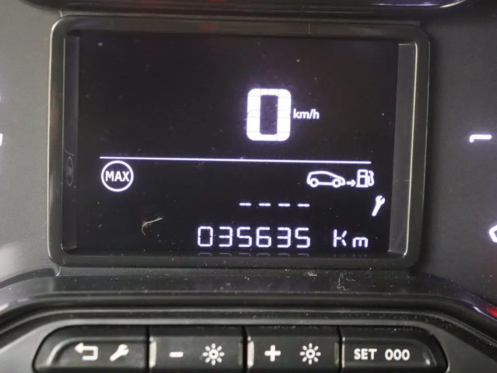 Citroën C3 1.2 PureTech 82PK Feel Parkeerhulp uit 2020, foto 9