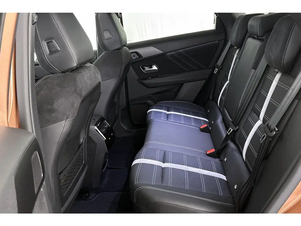 Opel Grandland 1.6 Turbo Plug-in-Hybrid GS Pano Nappa Led uit 2026, foto 9