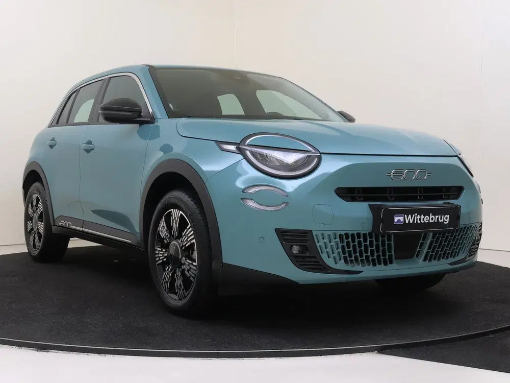 Fiat 600 1.2 Hybrid Urban Hybrid uit 2025, foto 3