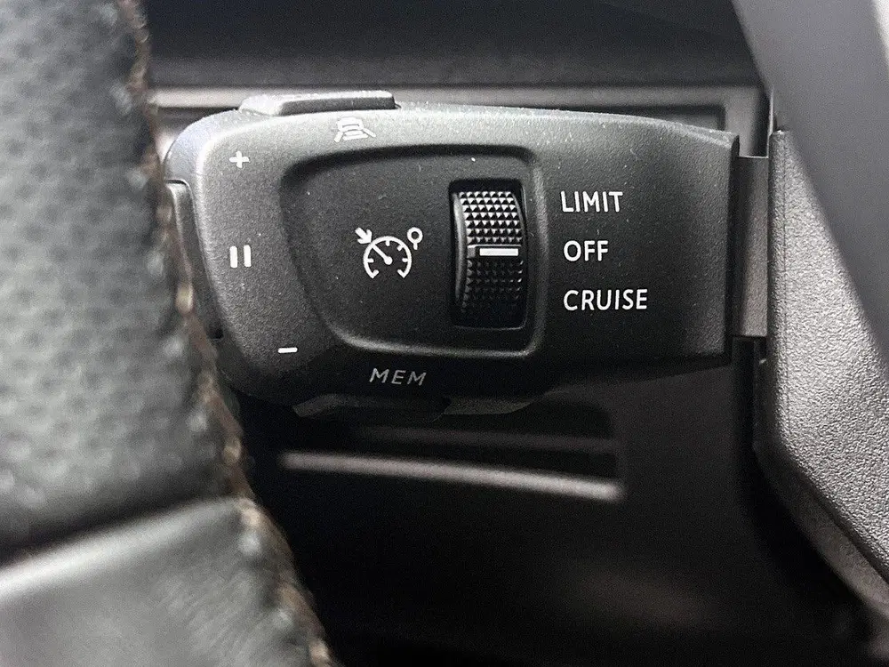 Peugeot 3008 1.2 130pk GT Automaat uit 2024, foto 15