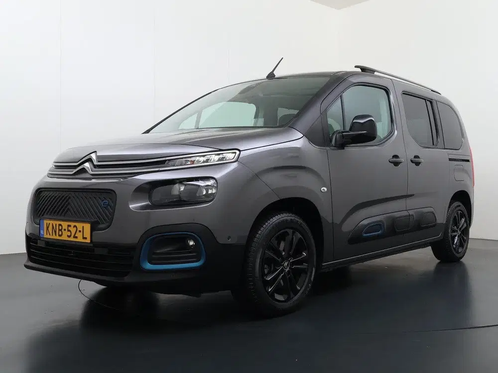 Citroën Berlingo Shine 50 kWh 136pk Automaat uit 2022