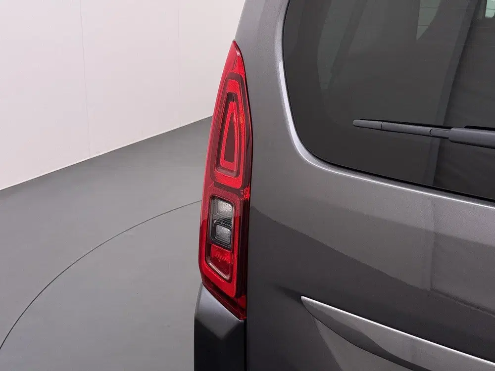 Citroën Berlingo Shine 50 kWh 136pk Automaat uit 2022, foto 10