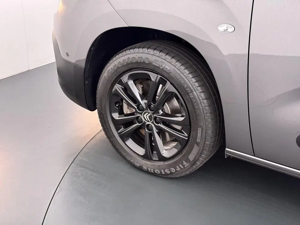 Citroën Berlingo Shine 50 kWh 136pk Automaat uit 2022, foto 13