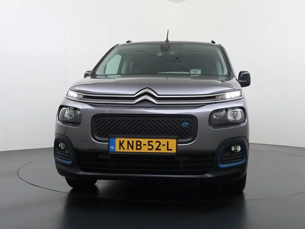 Citroën Berlingo Shine 50 kWh 136pk Automaat uit 2022, foto 3