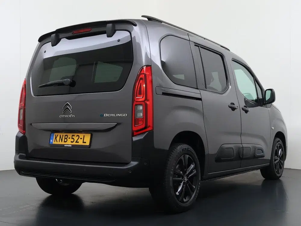 Citroën Berlingo Shine 50 kWh 136pk Automaat uit 2022, foto 8