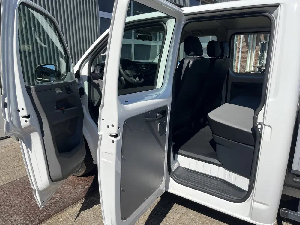 Volkswagen Transporter 2.0 TDI L2H1 DC Euro 6 Pick up Dubbel uit 2021, foto 5
