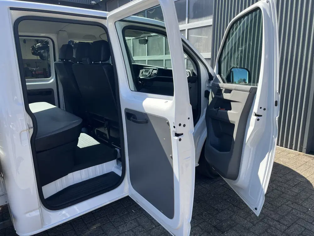 Volkswagen Transporter 2.0 TDI L2H1 DC Euro 6 Pick up Dubbel uit 2021, foto 8