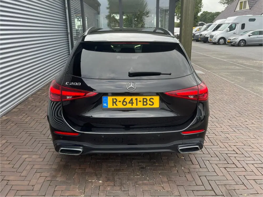 Mercedes-Benz C-Klasse 200 AMG Line (bj 2022) uit 2022, foto 4