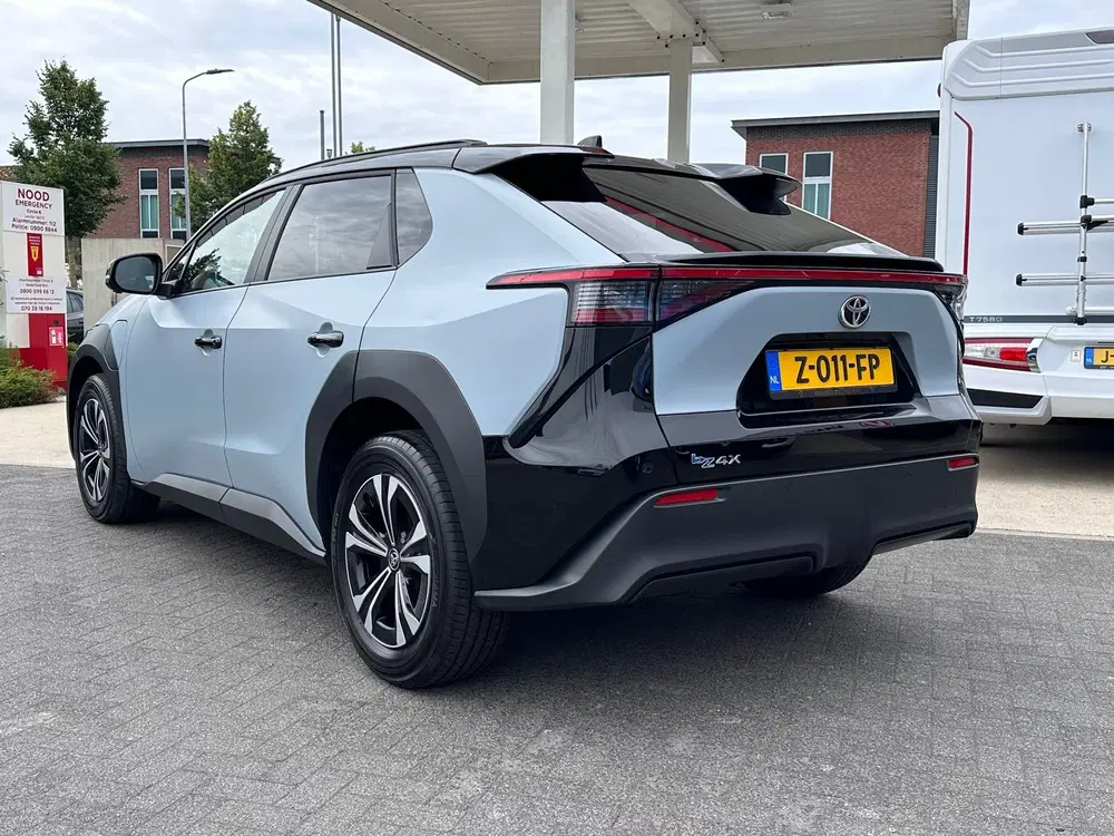 Toyota bZ4X 71 kWh uit 2023, foto 2