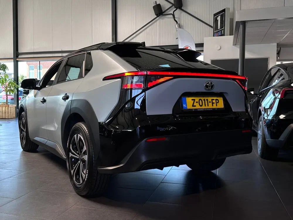 Toyota bZ4X 71 kWh uit 2023, foto 5