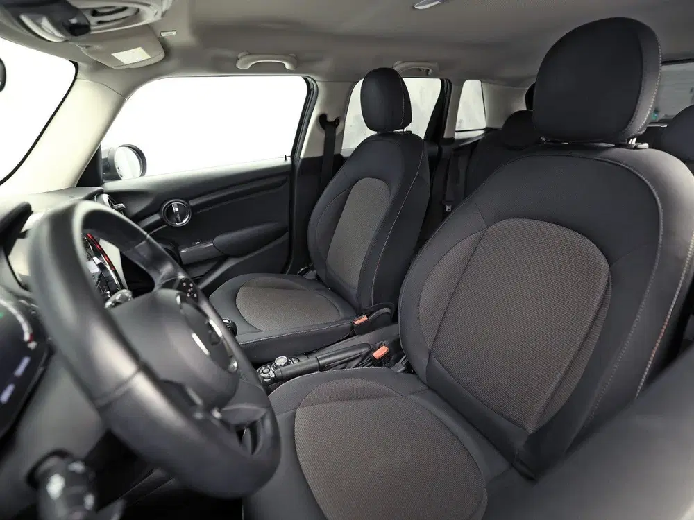 Mini One 1.5 Essential Black Sport (VIRTUAL COCKPIT uit 2021, foto 15