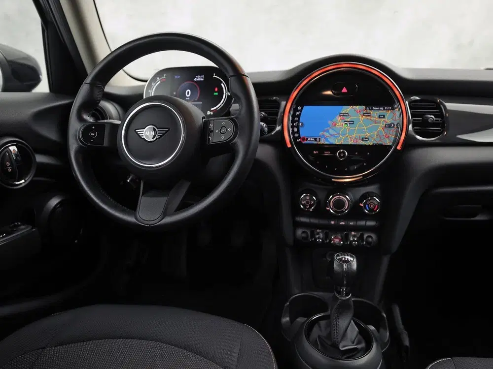Mini One 1.5 Essential Black Sport (VIRTUAL COCKPIT uit 2021, foto 7