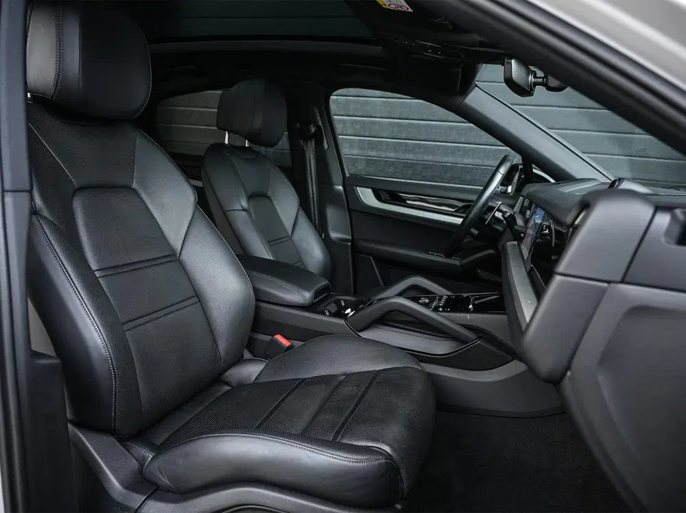 Porsche Cayenne Cayenne Coupé 3.0 E-Hybrid uit 2024, foto 8
