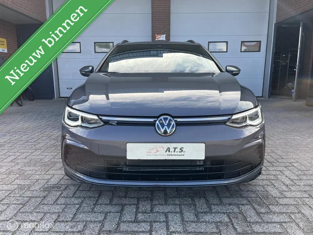 Volkswagen Golf 1.5 eTSI R-Line ACC*LED*CAMERA*PDC* uit 2024, foto 2