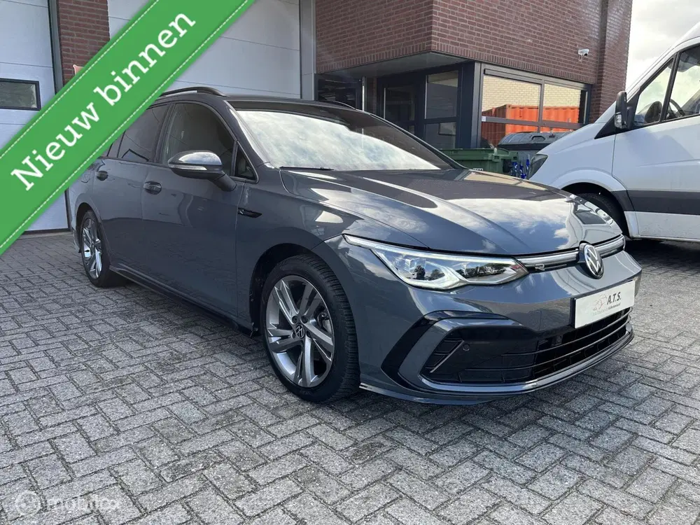 Volkswagen Golf 1.5 eTSI R-Line ACC*LED*CAMERA*PDC* uit 2024, foto 3