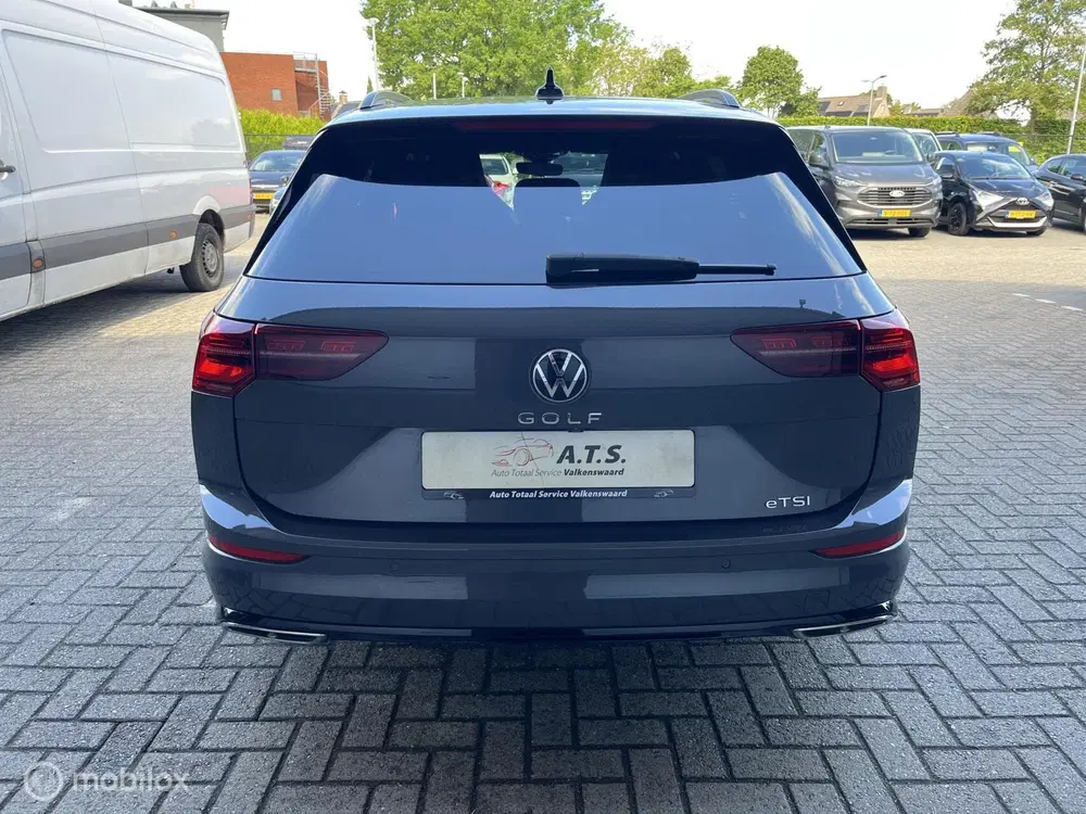 Volkswagen Golf 1.5 eTSI R-Line ACC*LED*CAMERA*PDC* uit 2024, foto 5