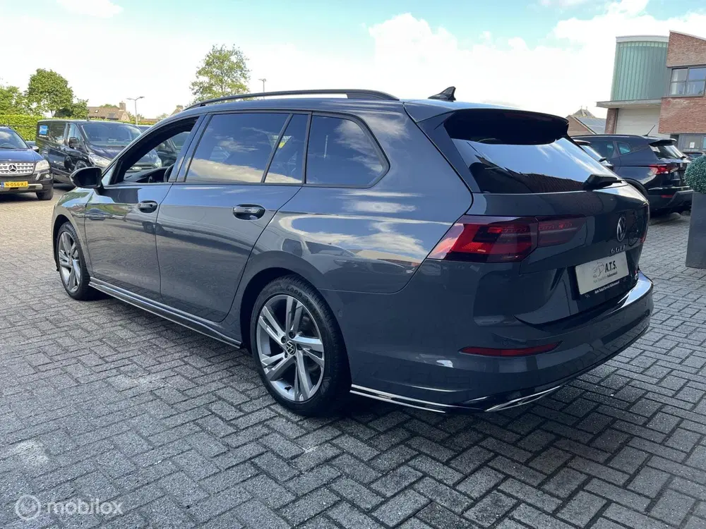 Volkswagen Golf 1.5 eTSI R-Line ACC*LED*CAMERA*PDC* uit 2024, foto 6