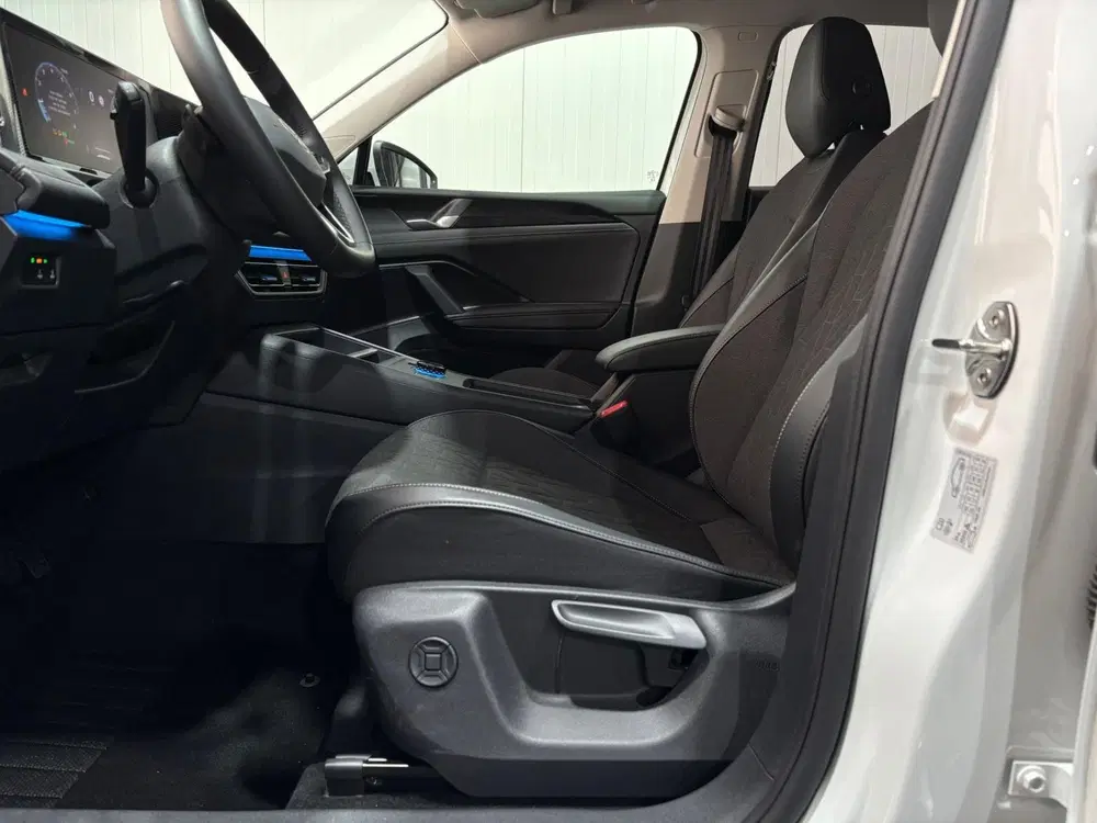 Volkswagen Tiguan 1.5 eTSI Life Edition Automaat uit 2025, foto 13