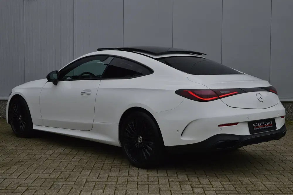 Mercedes-Benz CLE CLE Coupé 180 AMG Premium Plus Night Editi uit 2025, foto 4