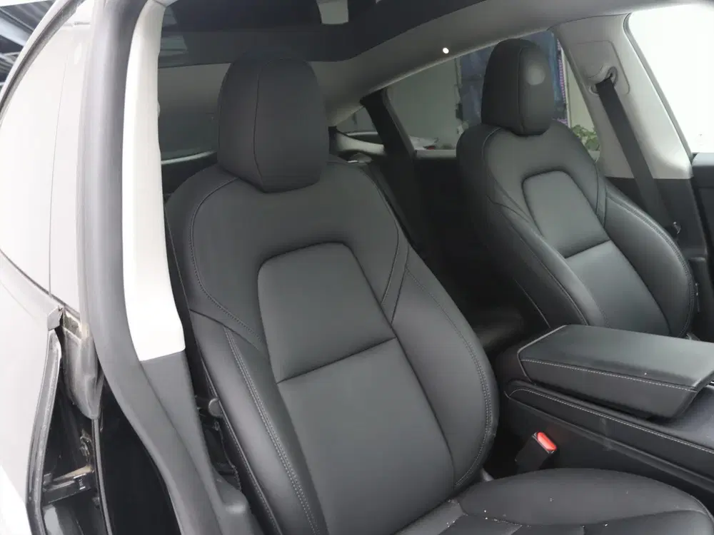 Tesla Model Y Long Range AWD 75kWh 351pk 93.8% SoH [ AUT uit 2021, foto 15
