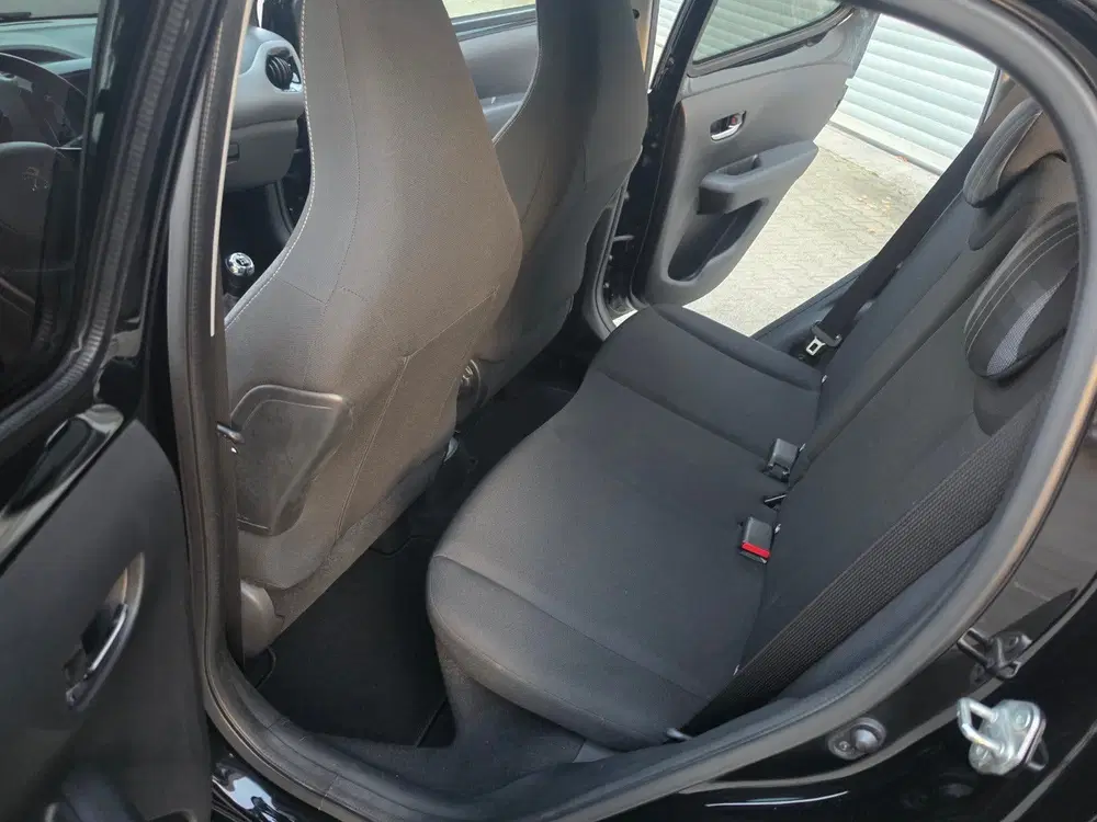Peugeot 108 1.0 E-vti 72pk 5D 2019 Zwart Grote Onderho uit 2019, foto 10