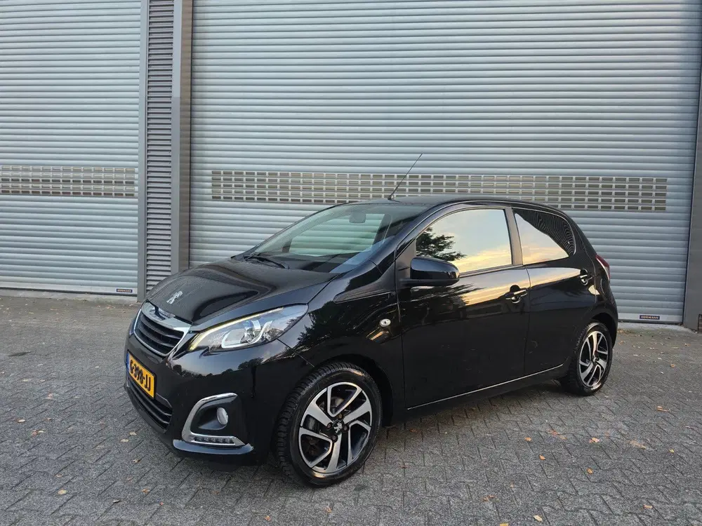 Peugeot 108 1.0 E-vti 72pk 5D 2019 Zwart Grote Onderho uit 2019, foto 2