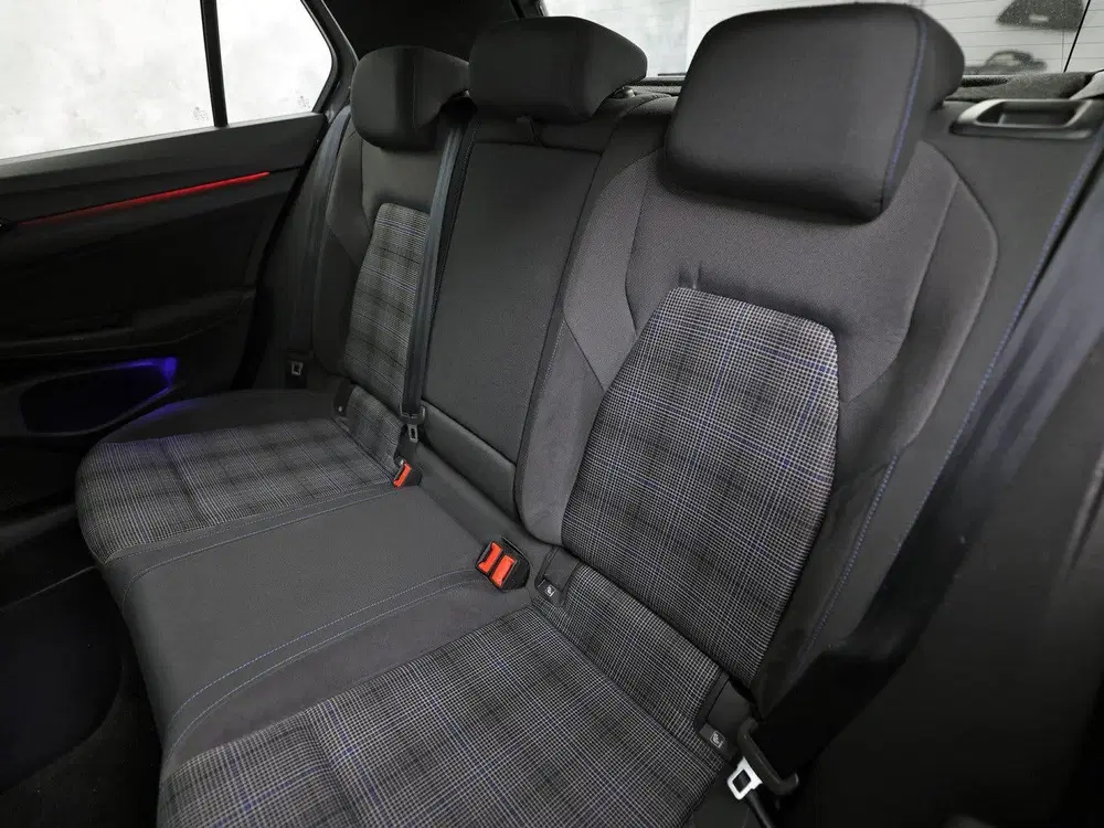 Volkswagen Golf 1.4 eHybrid GTE 245Pk Automaat (NARDO GREY uit 2020, foto 15