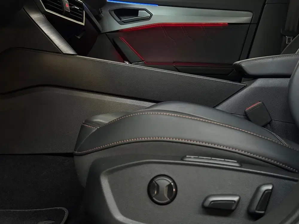 Cupra Formentor 1.4 e-Hybrid VZ Black Edition Pano Leder uit 2022, foto 15