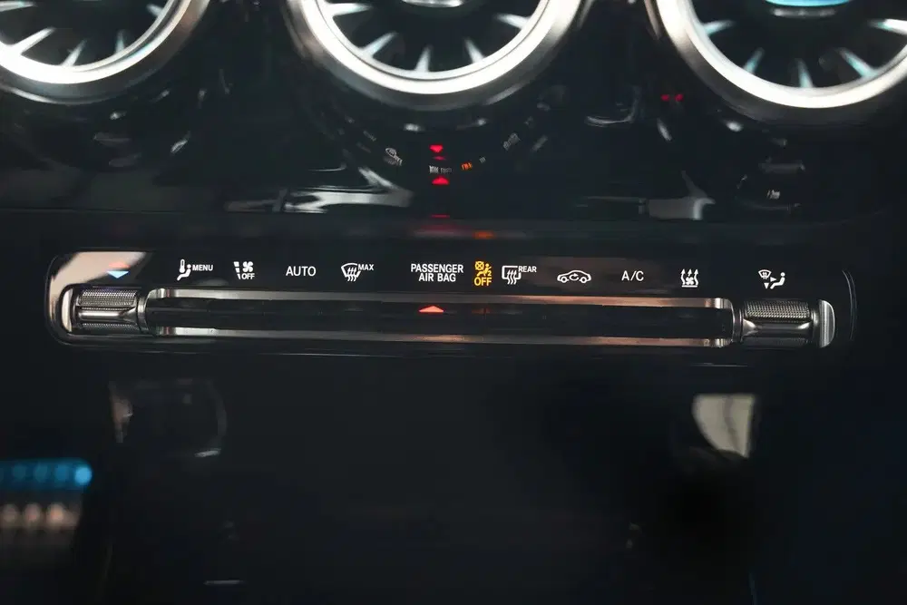 Mercedes-Benz CLA Shooting Brake 250e AMG Line Night uit 2022, foto 8