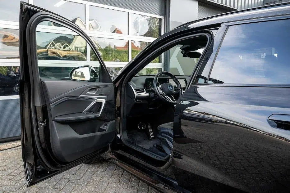 BMW X1 xDrive25e M Sport uit 2024, foto 10