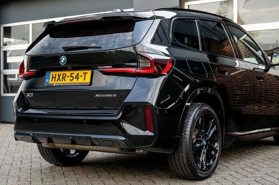 BMW X1 xDrive25e M Sport uit 2024, foto 2