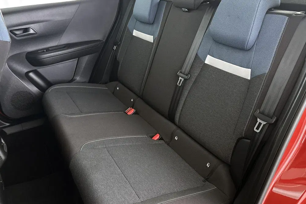 Opel Frontera 1.2 Turbo Hybrid Edition Achteruitrijcamer uit 2026, foto 8