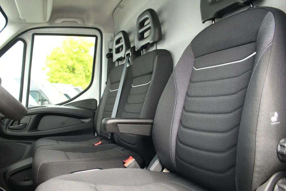 Iveco Daily 2.3 160pk 410L L4H2 uit 2024, foto 13