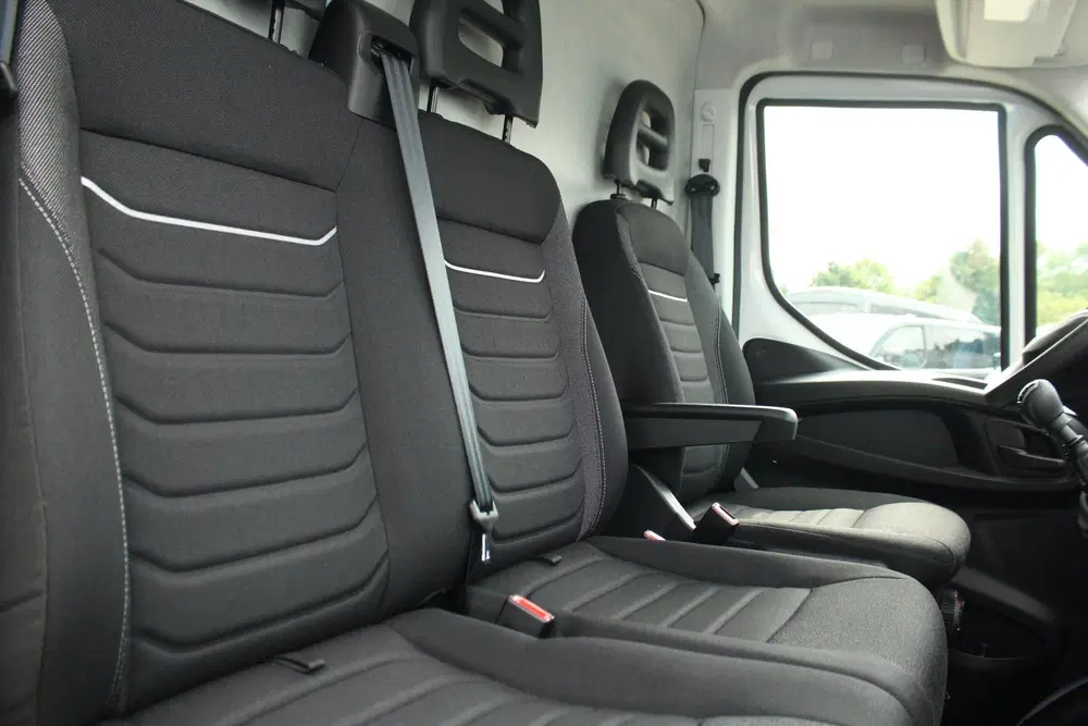 Iveco Daily 2.3 160pk 410L L4H2 uit 2024, foto 15