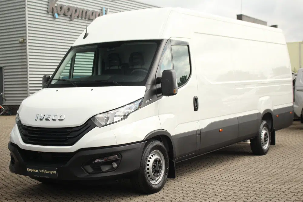 Iveco Daily 2.3 160pk 410L L4H2 uit 2024, foto 2