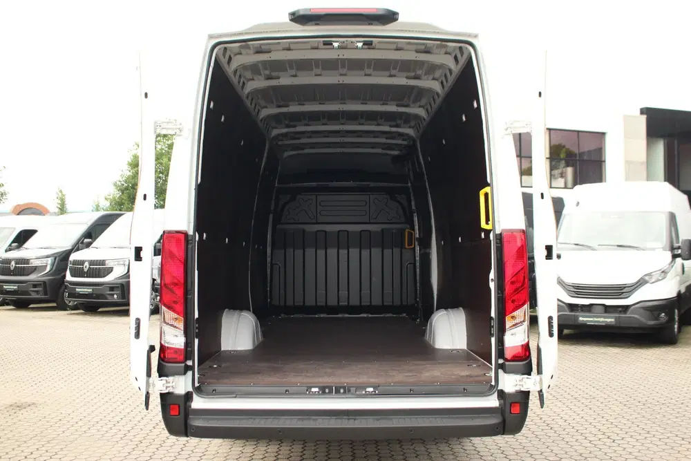 Iveco Daily 2.3 160pk 410L L4H2 uit 2024, foto 8