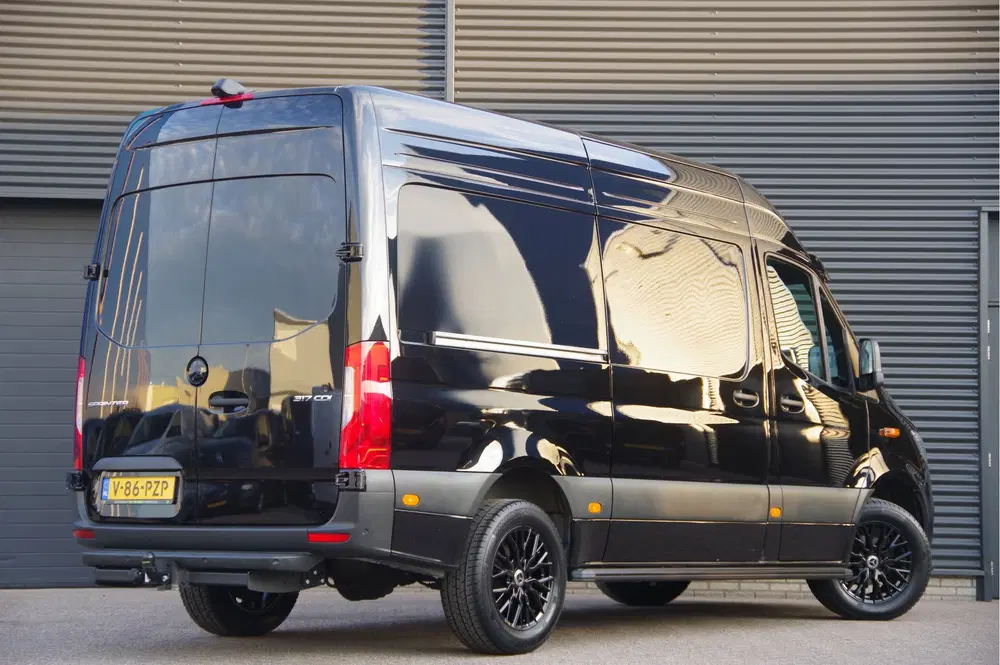 Mercedes-Benz Sprinter 317 1.9 CDI L2H2 3-ZITS uit 2024, foto 2