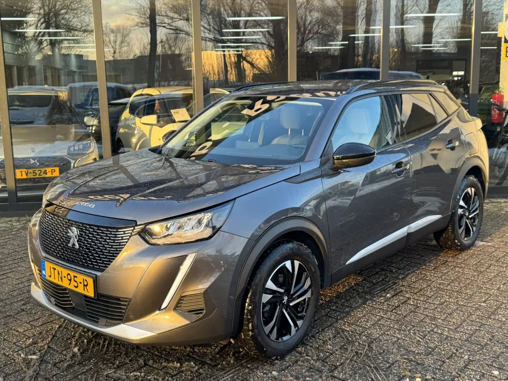 Peugeot 2008 1.2 PureTech 130pk Allure*Navigatie* (bj 2 uit 2022, foto 2