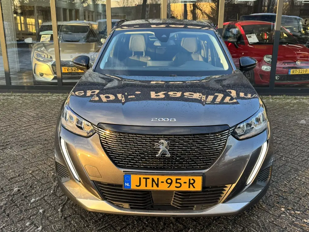 Peugeot 2008 1.2 PureTech 130pk Allure*Navigatie* (bj 2 uit 2022, foto 3