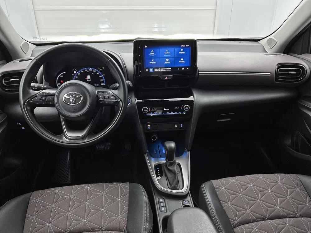 Toyota Yaris Cross 1.5 Hybrid Executive Limited uit 2021, foto 4