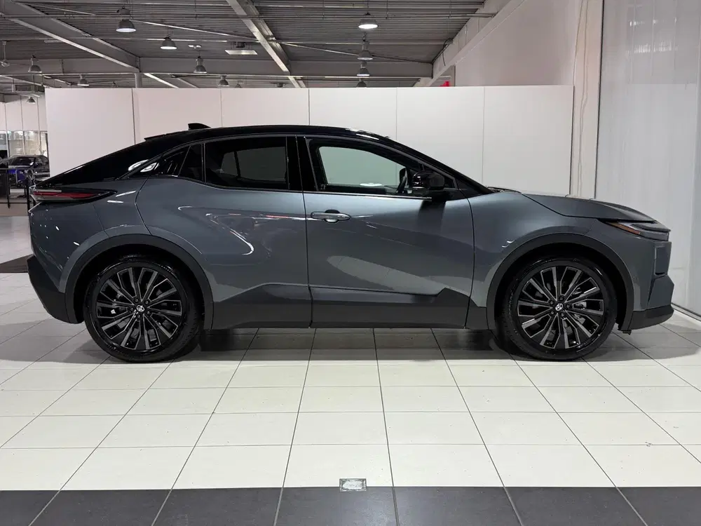 Toyota C-HR 77 kWh AWD Executive NIEUW TE BESTELLEN uit 2026, foto 15