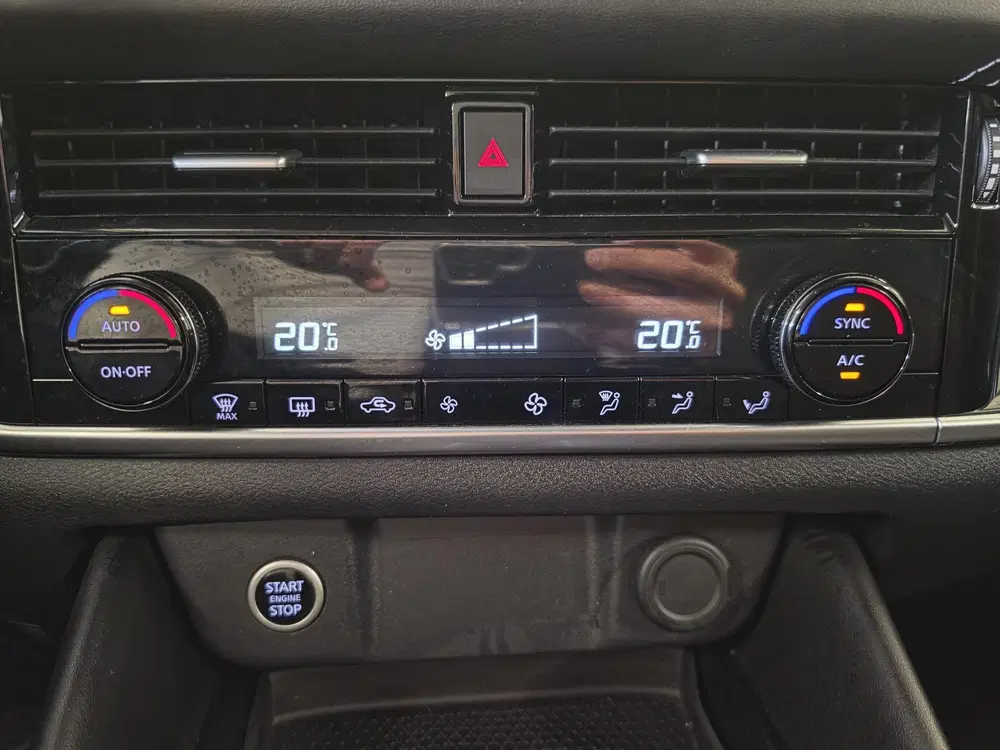 Nissan Qashqai 1.3 MHEV Xtronic N-Connecta uit 2023, foto 14