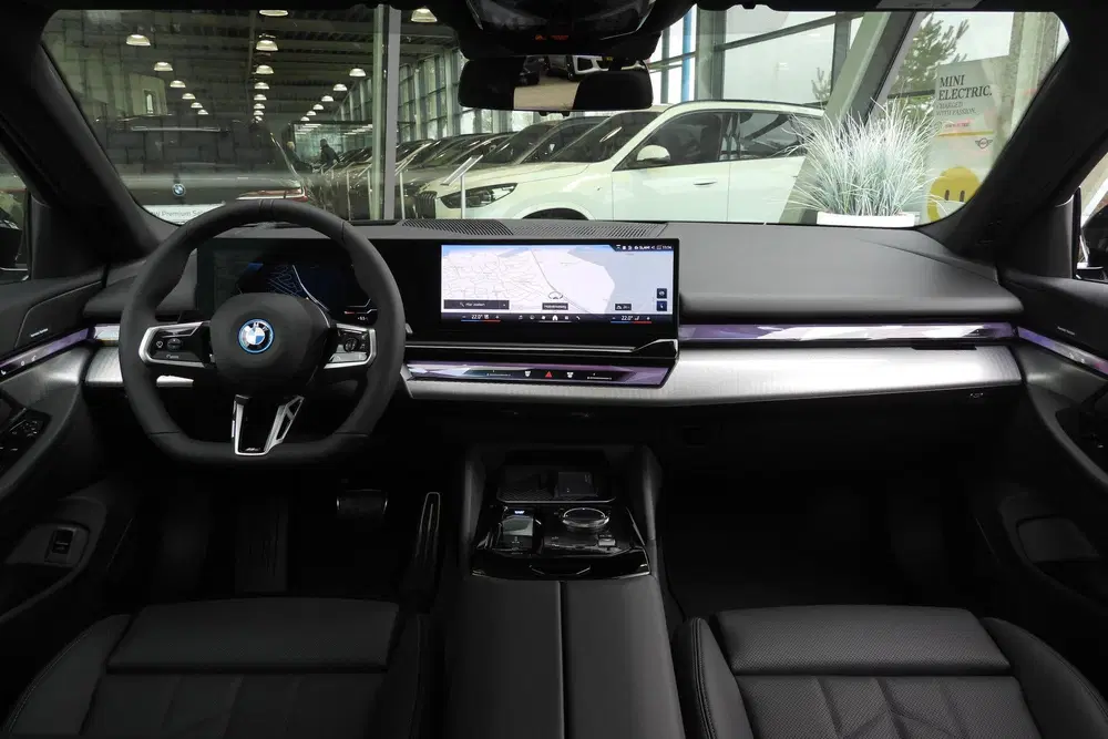BMW i5 eDrive40 M Sport uit 2026, foto 3