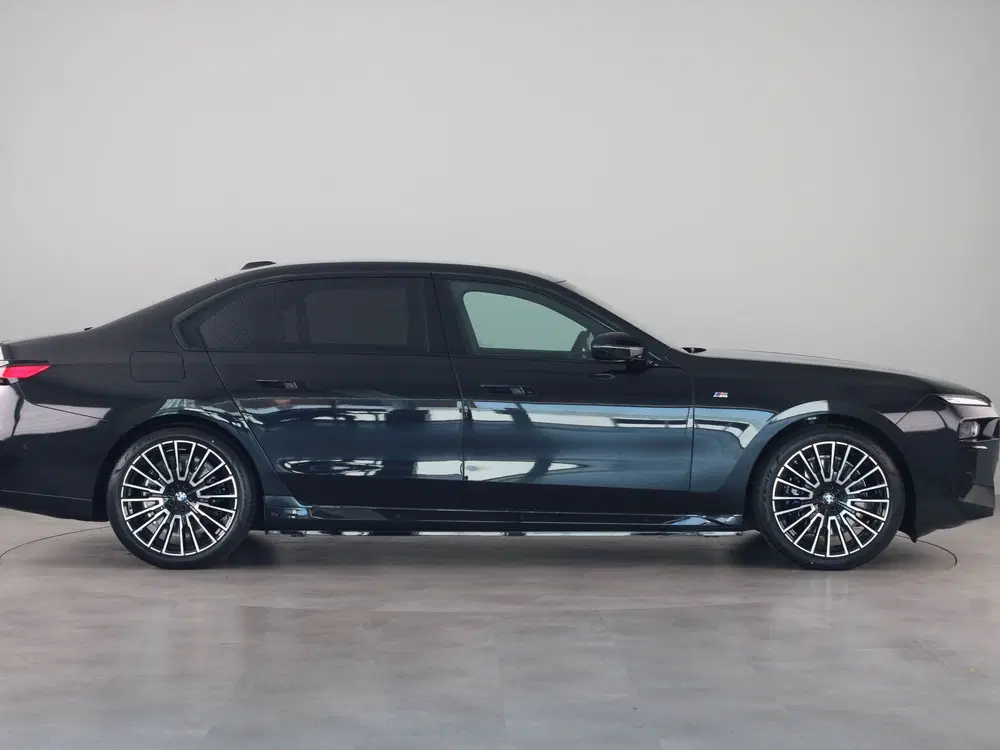 BMW 7-serie 750e xDrive *Vraag naar levertijd* (bj 202 uit 2026, foto 4