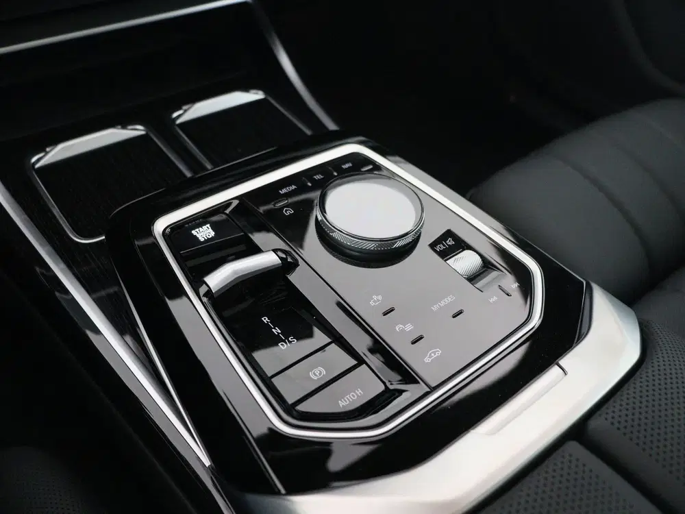 BMW 7-serie 750e xDrive *Vraag naar levertijd* (bj 202 uit 2026, foto 9